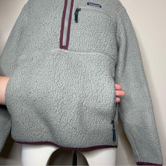 Patagonia Gray Fleece with Burgundy Accents - Picture 3 of 12